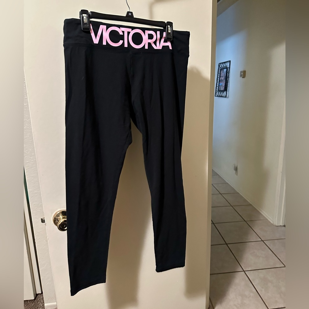 Victoria sport leggings size XL
